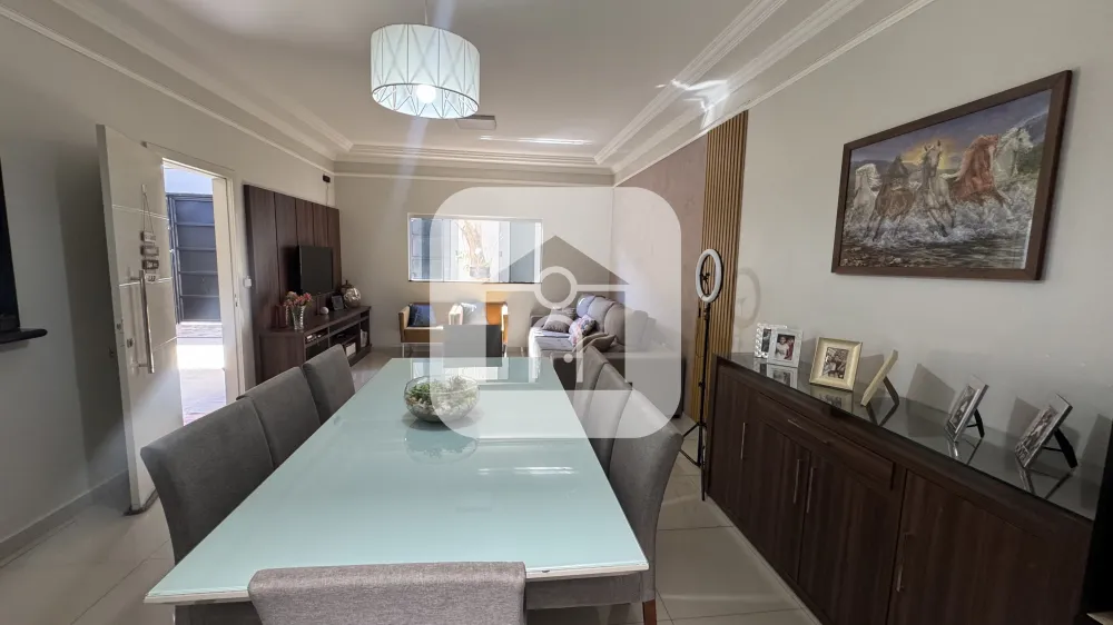 Alugar Casa / Padr&atilde;o em Uberl&acirc;ndia R$ 5.500,00 - Foto 3