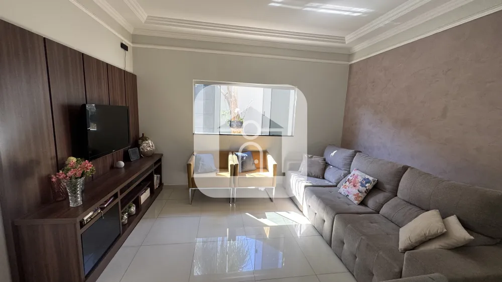 Alugar Casa / Padr&atilde;o em Uberl&acirc;ndia R$ 5.500,00 - Foto 4