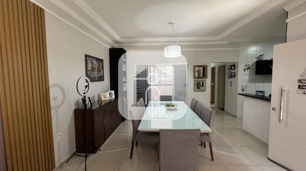 Alugar Casa / Padr&atilde;o em Uberl&acirc;ndia R$ 5.500,00 - Foto 6
