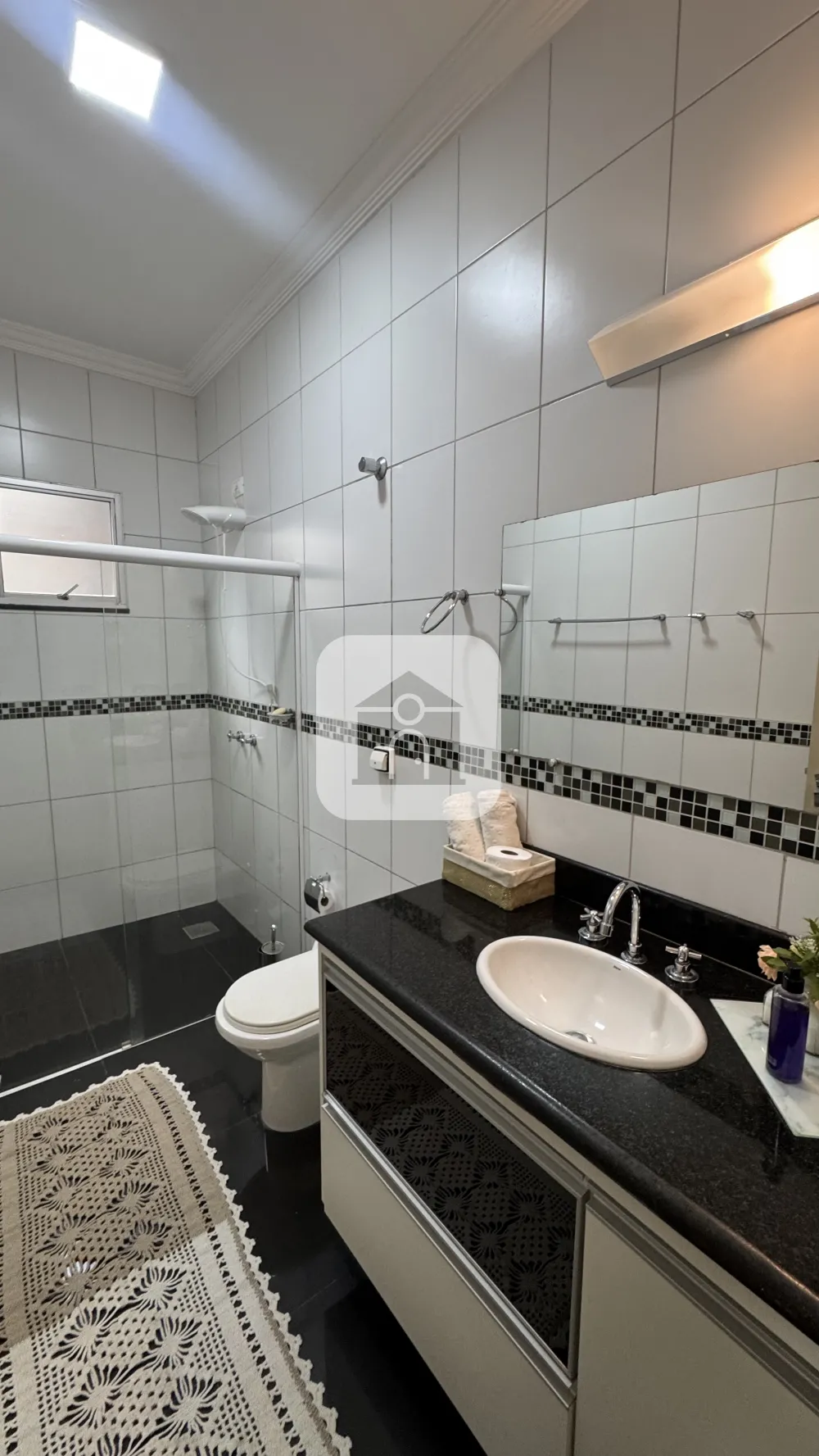 Alugar Casa / Padr&atilde;o em Uberl&acirc;ndia R$ 5.500,00 - Foto 9