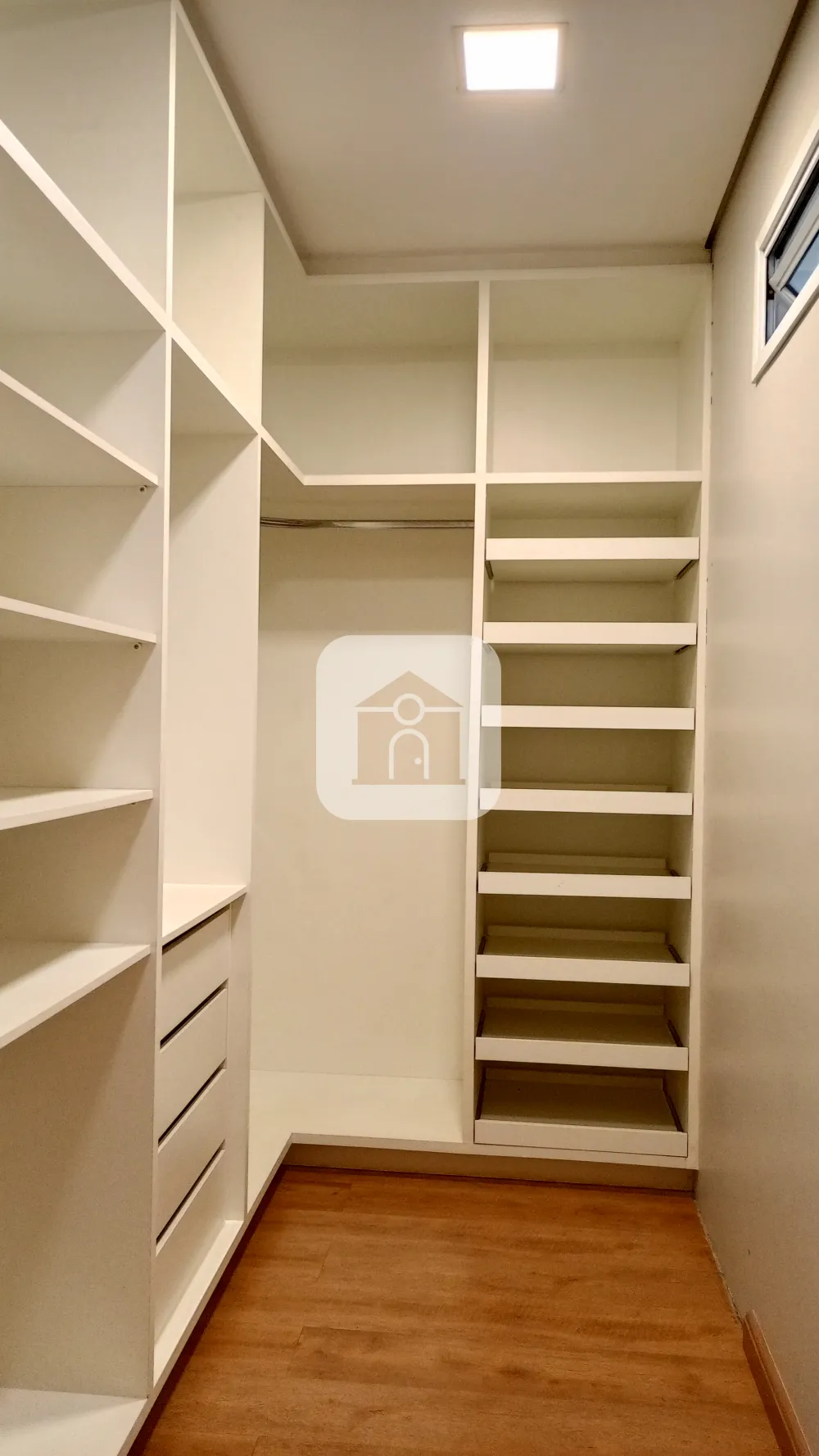 Alugar Casa / Padr&atilde;o em Uberl&acirc;ndia R$ 4.500,00 - Foto 12