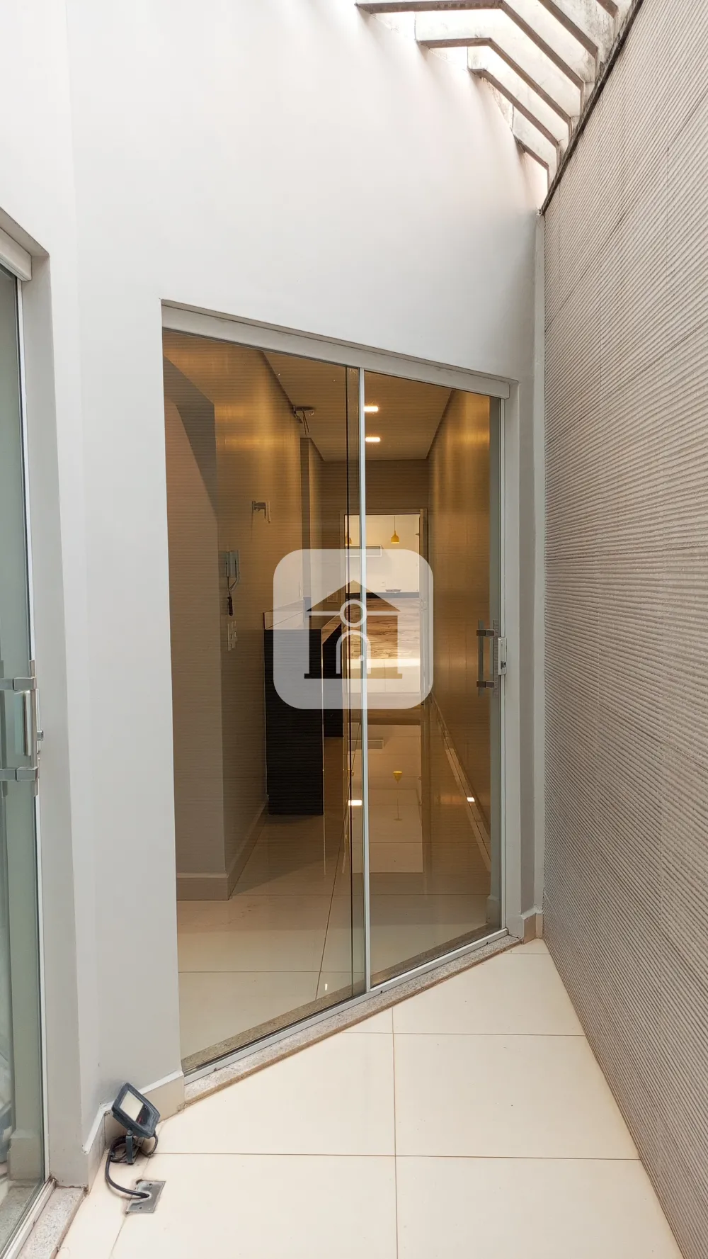 Alugar Casa / Padr&atilde;o em Uberl&acirc;ndia R$ 4.500,00 - Foto 13