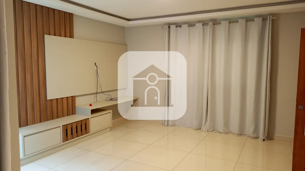Alugar Casa / Padr&atilde;o em Uberl&acirc;ndia R$ 4.500,00 - Foto 14