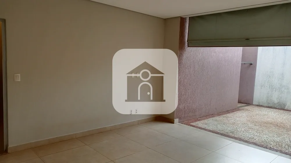 Alugar Casa / Padr&atilde;o em Uberl&acirc;ndia R$ 4.500,00 - Foto 23