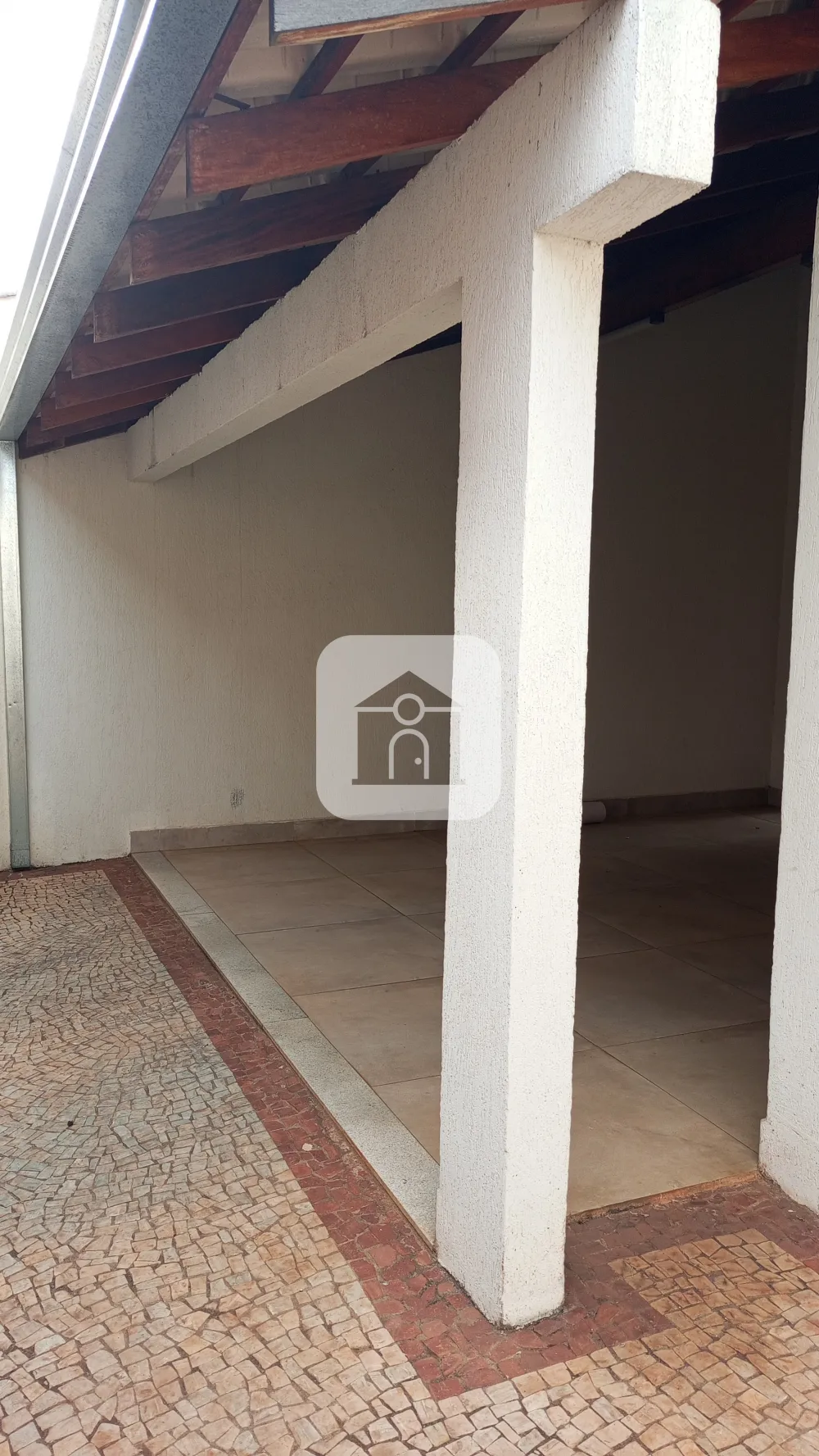 Alugar Casa / Padr&atilde;o em Uberl&acirc;ndia R$ 4.500,00 - Foto 29