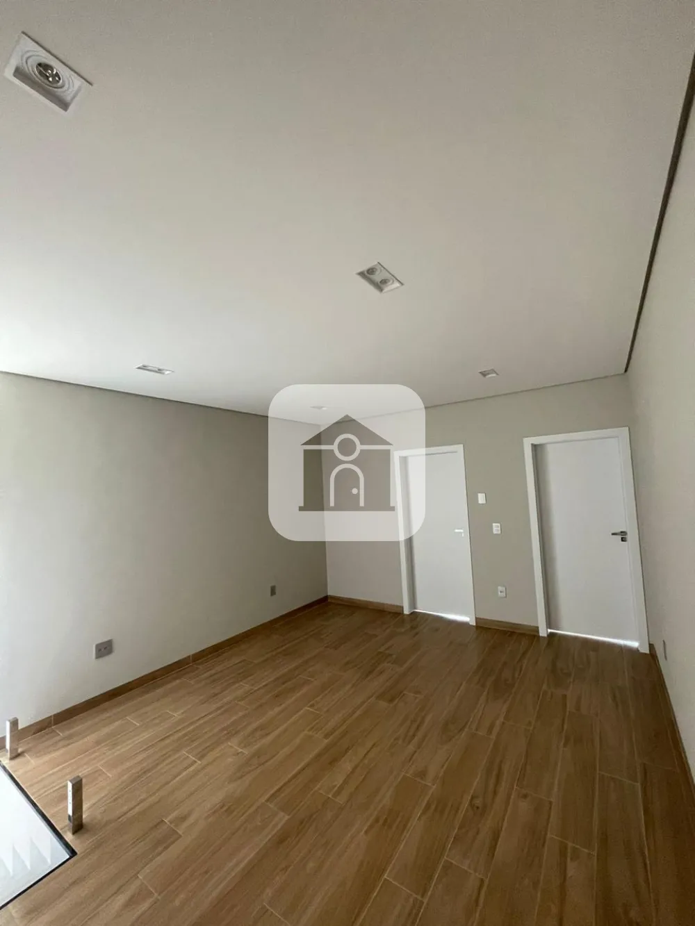 Alugar Casa / Condom&iacute;nio ou Loteamento Fechado em Uberl&acirc;ndia R$ 23.000,00 - Foto 32