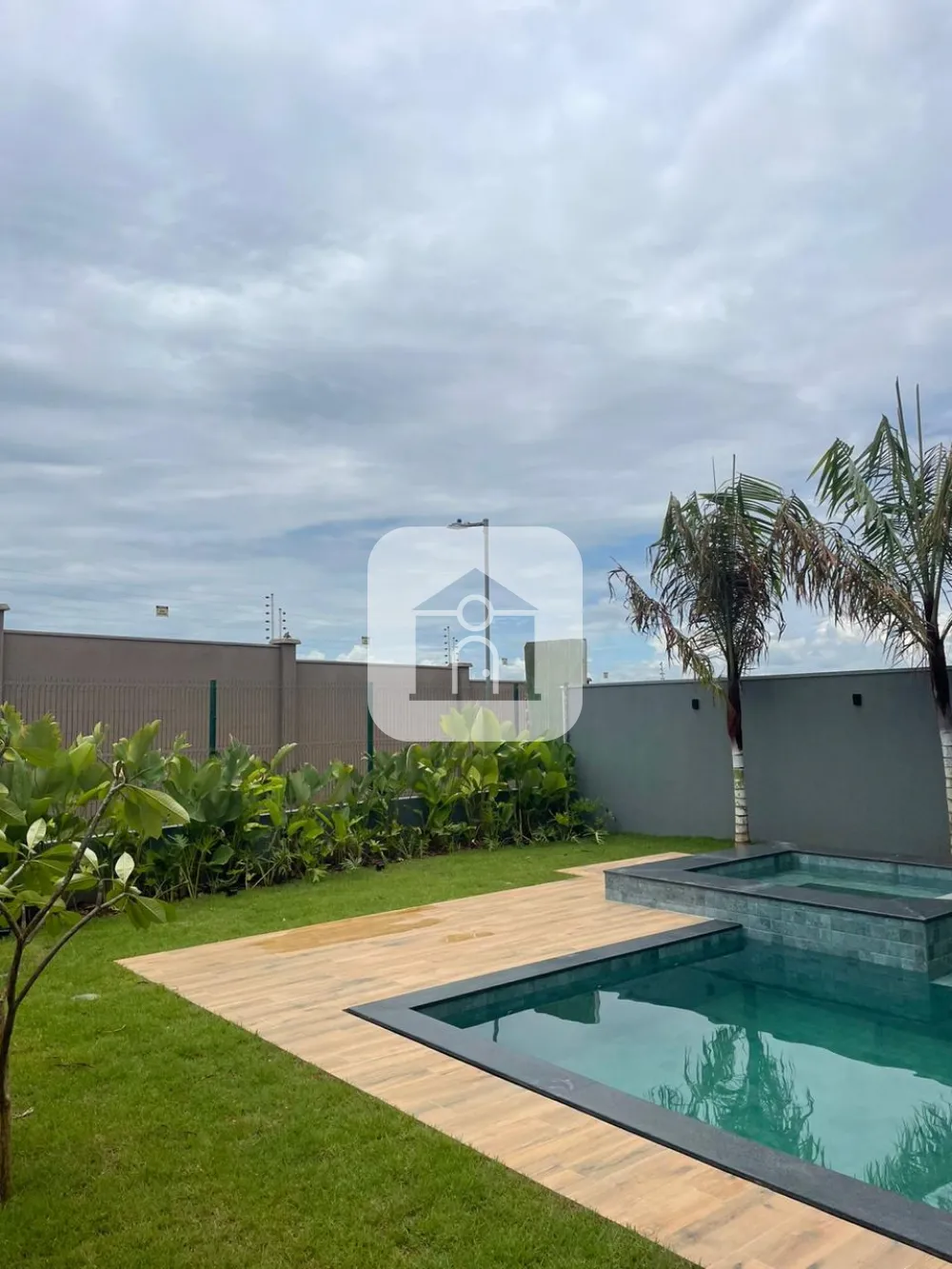 Alugar Casa / Condom&iacute;nio ou Loteamento Fechado em Uberl&acirc;ndia R$ 23.000,00 - Foto 41