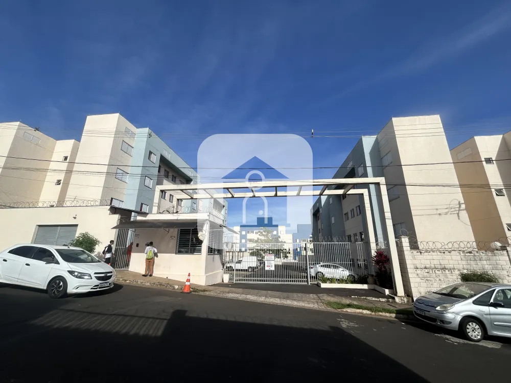 Alugar Apartamento / Padr&atilde;o em Uberl&acirc;ndia R$ 1.400,00 - Foto 1