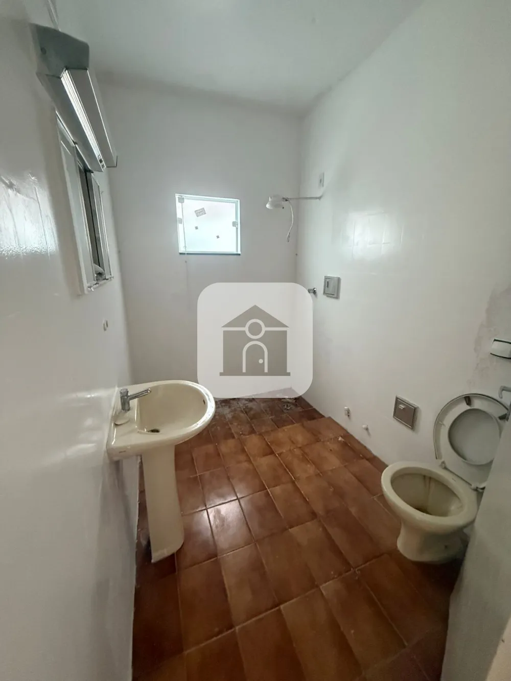 Alugar Casa / Padr&atilde;o em Araguari R$ 1.500,00 - Foto 9