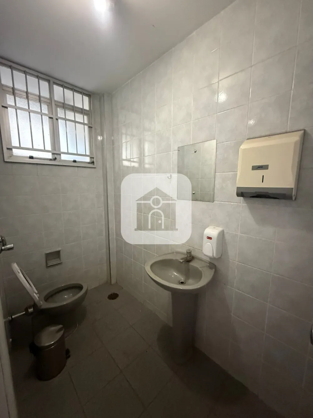 Alugar Comercial / Pr&eacute;dio em Araguari R$ 11.800,00 - Foto 3