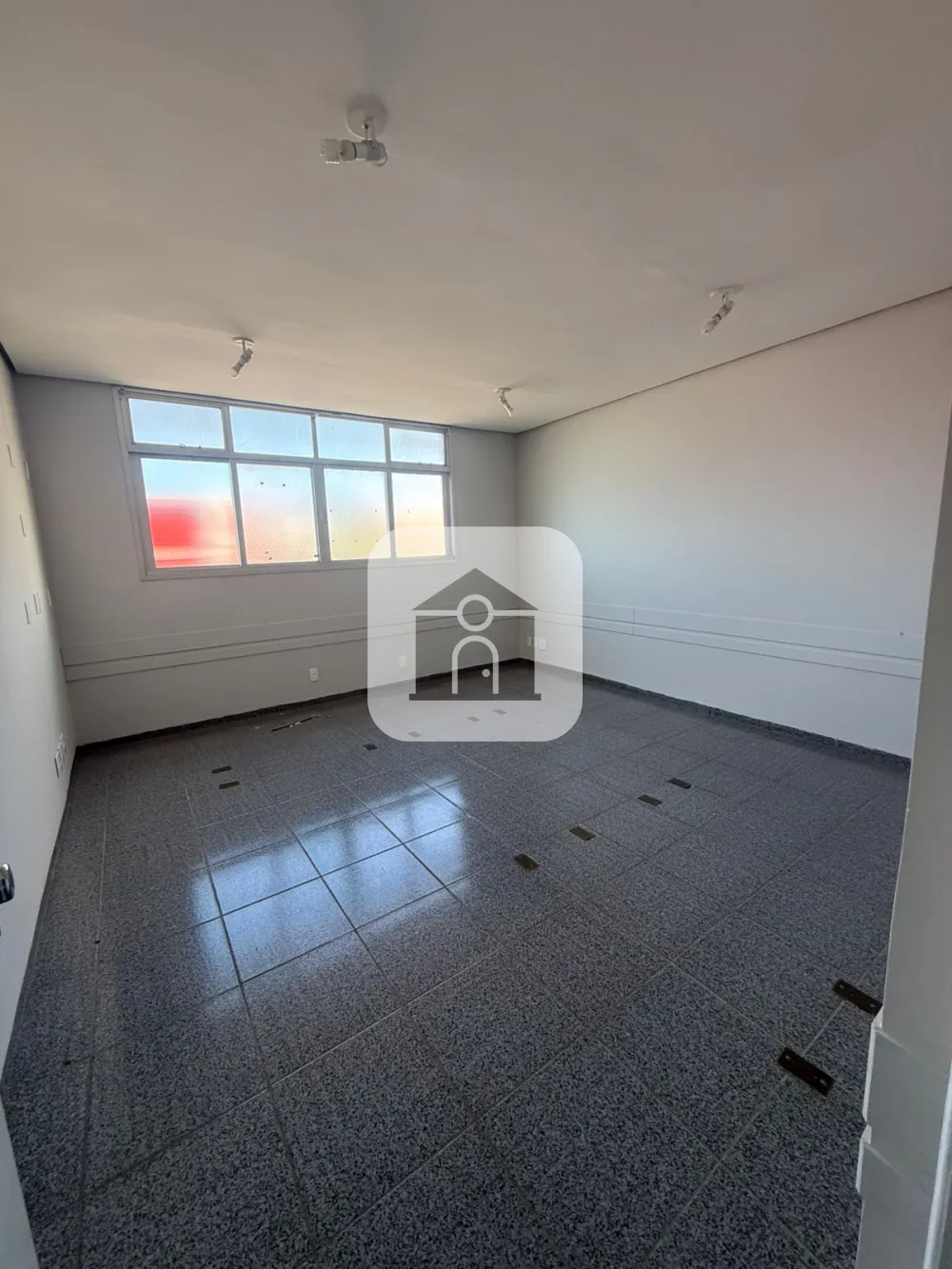 Alugar Comercial / Pr&eacute;dio em Araguari R$ 11.800,00 - Foto 16