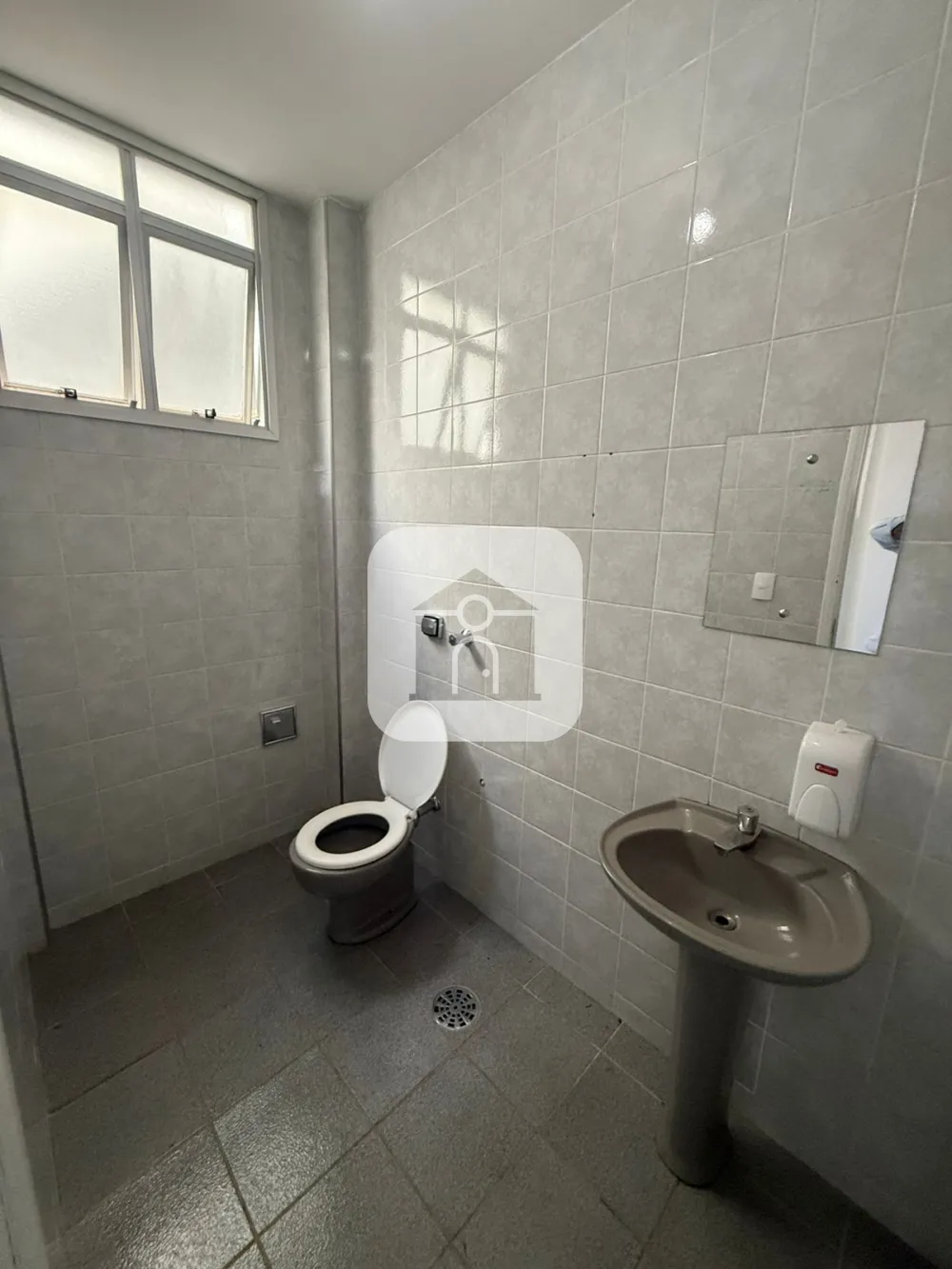 Alugar Comercial / Pr&eacute;dio em Araguari R$ 11.800,00 - Foto 19