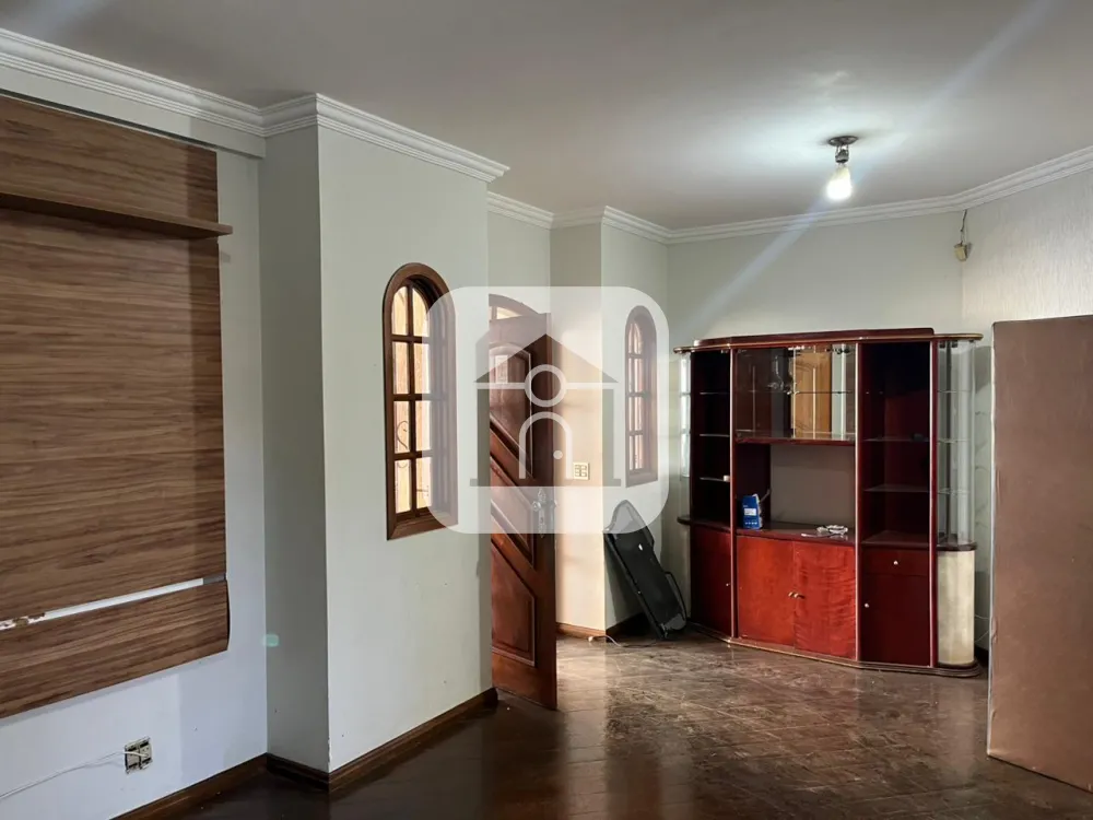 Alugar Casa / Sobrado em Uberl&acirc;ndia R$ 6.000,00 - Foto 4