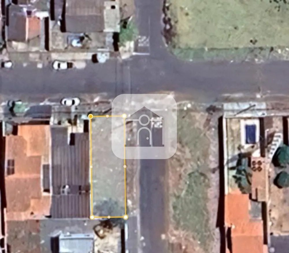 Comprar Terreno / Padr&atilde;o em Araguari R$ 175.000,00 - Foto 1