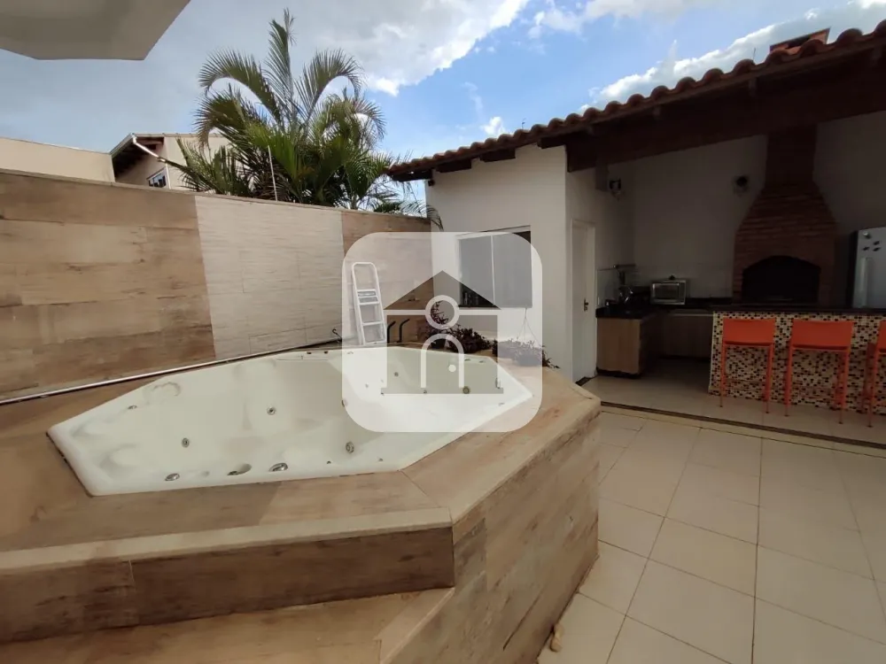 Alugar Casa / Padr&atilde;o em Uberl&acirc;ndia R$ 5.000,00 - Foto 17