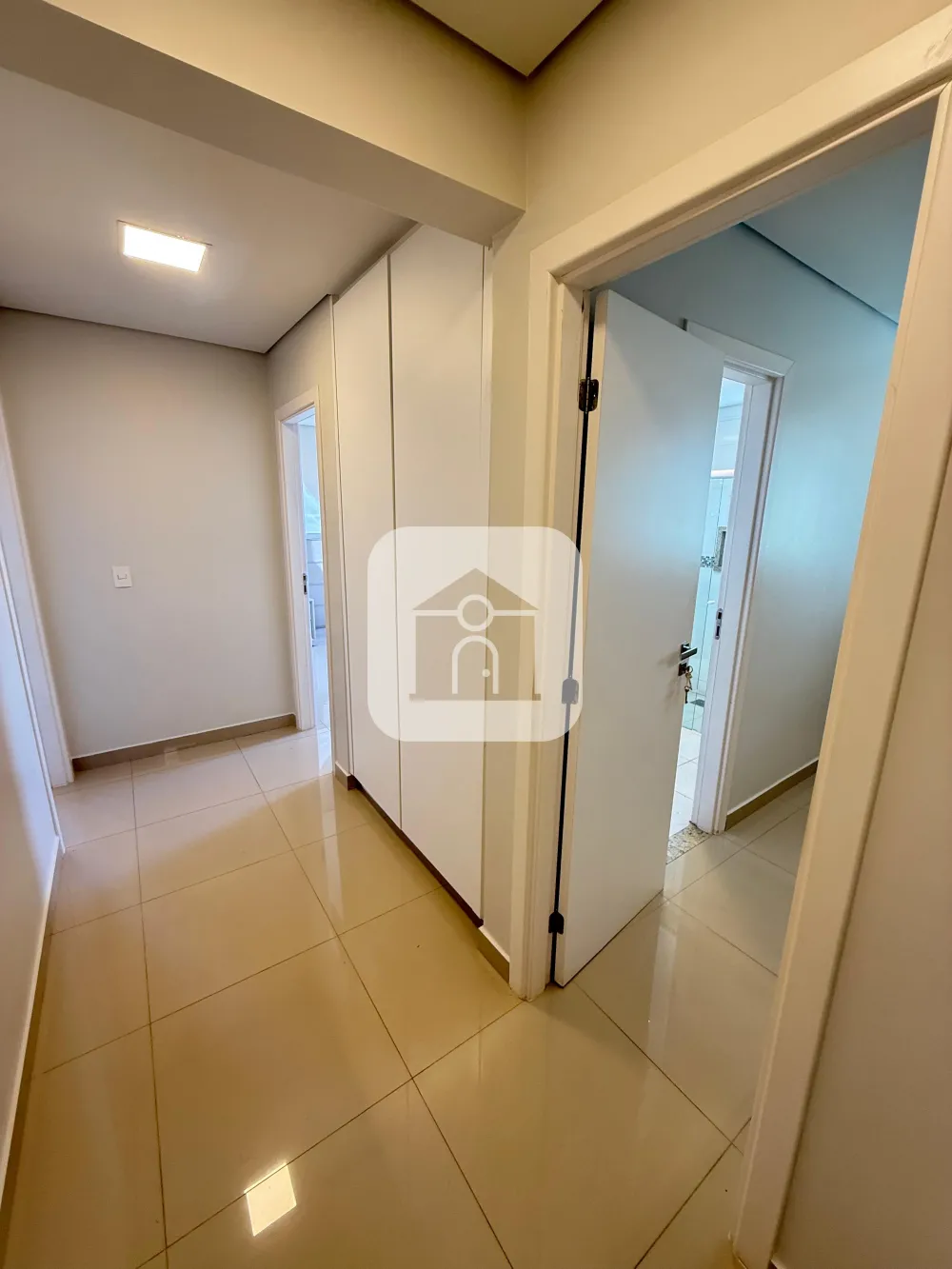 Comprar Apartamento / Padr&atilde;o em Uberl&acirc;ndia R$ 900.000,00 - Foto 3