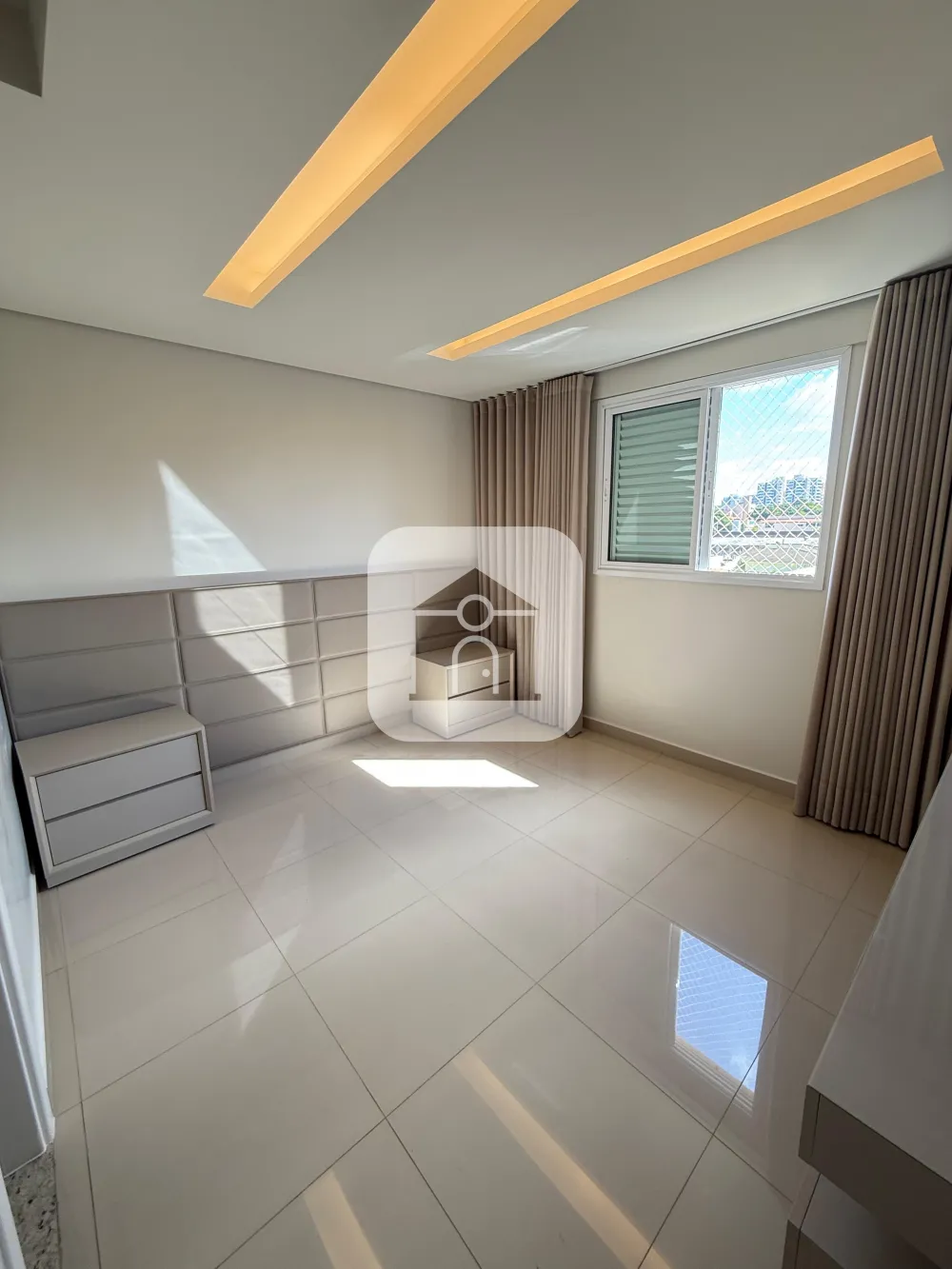 Comprar Apartamento / Padr&atilde;o em Uberl&acirc;ndia R$ 900.000,00 - Foto 5