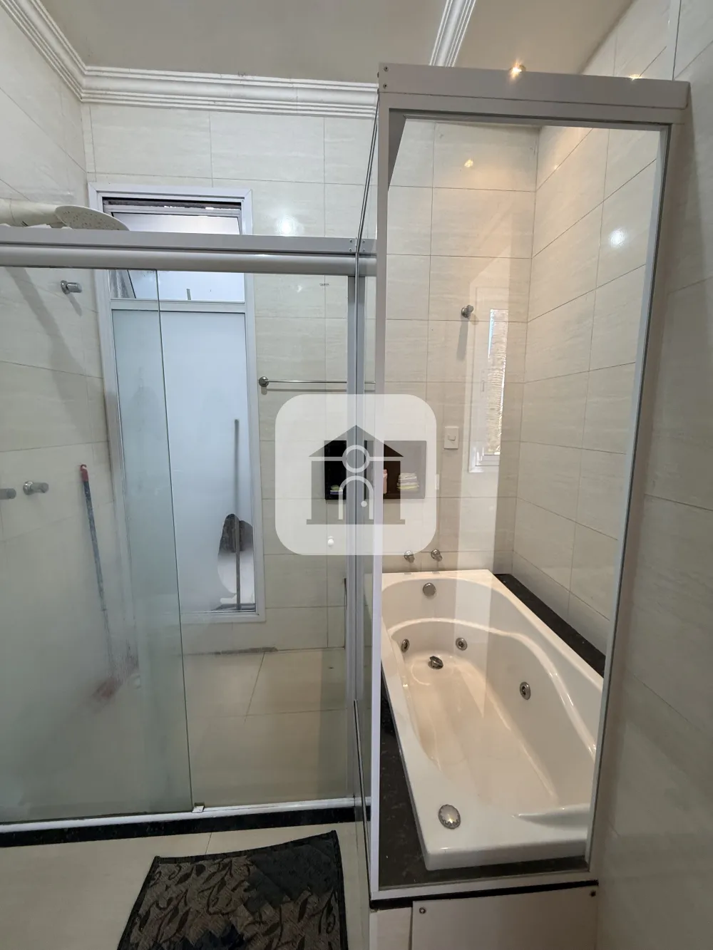 Alugar Casa / Condom&iacute;nio ou Loteamento Fechado em Uberl&acirc;ndia R$ 6.500,00 - Foto 8