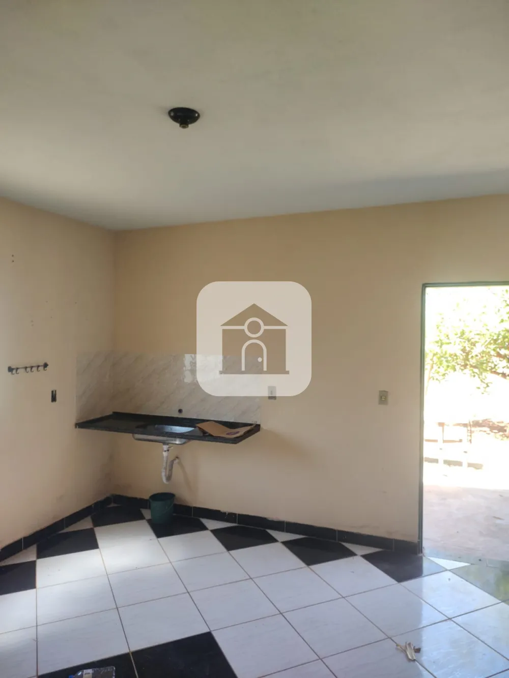 Alugar Casa / Padr&atilde;o em Uberl&acirc;ndia R$ 1.150,00 - Foto 3