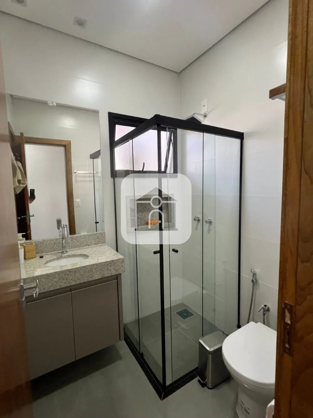 Comprar Casa / Padr&atilde;o em Uberl&acirc;ndia R$ 595.000,00 - Foto 5