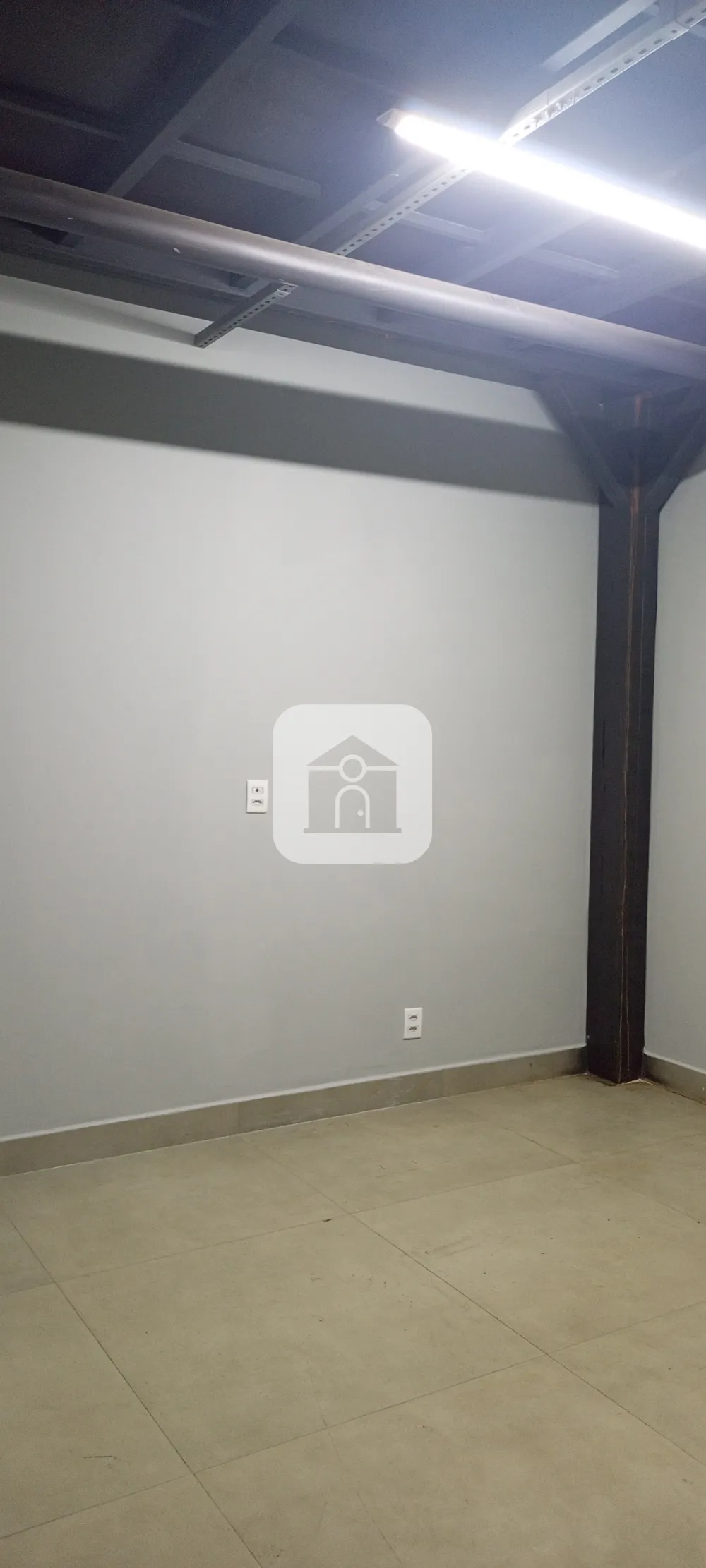 Alugar Comercial / Galp&atilde;o em Uberl&acirc;ndia R$ 8.000,00 - Foto 2