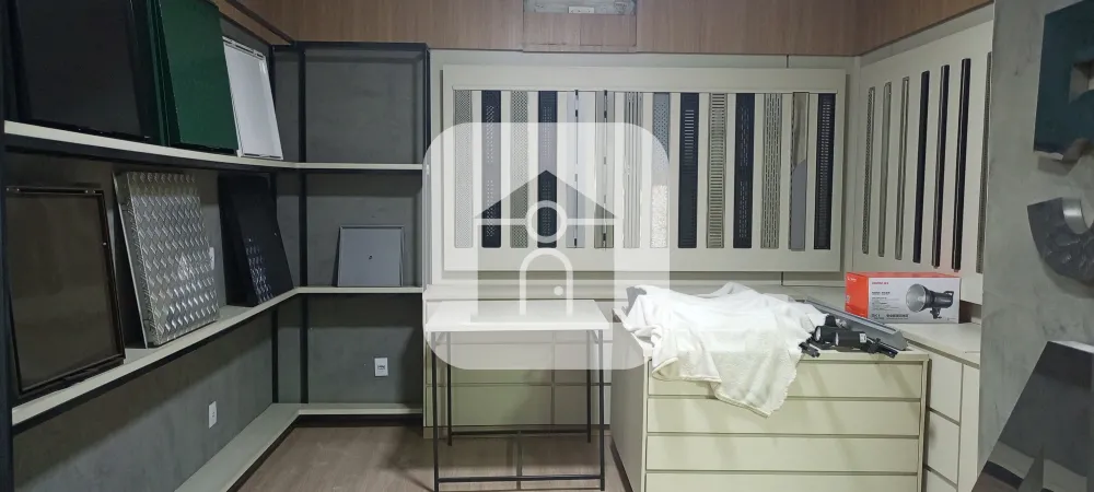 Alugar Comercial / Galp&atilde;o em Uberl&acirc;ndia R$ 8.000,00 - Foto 17
