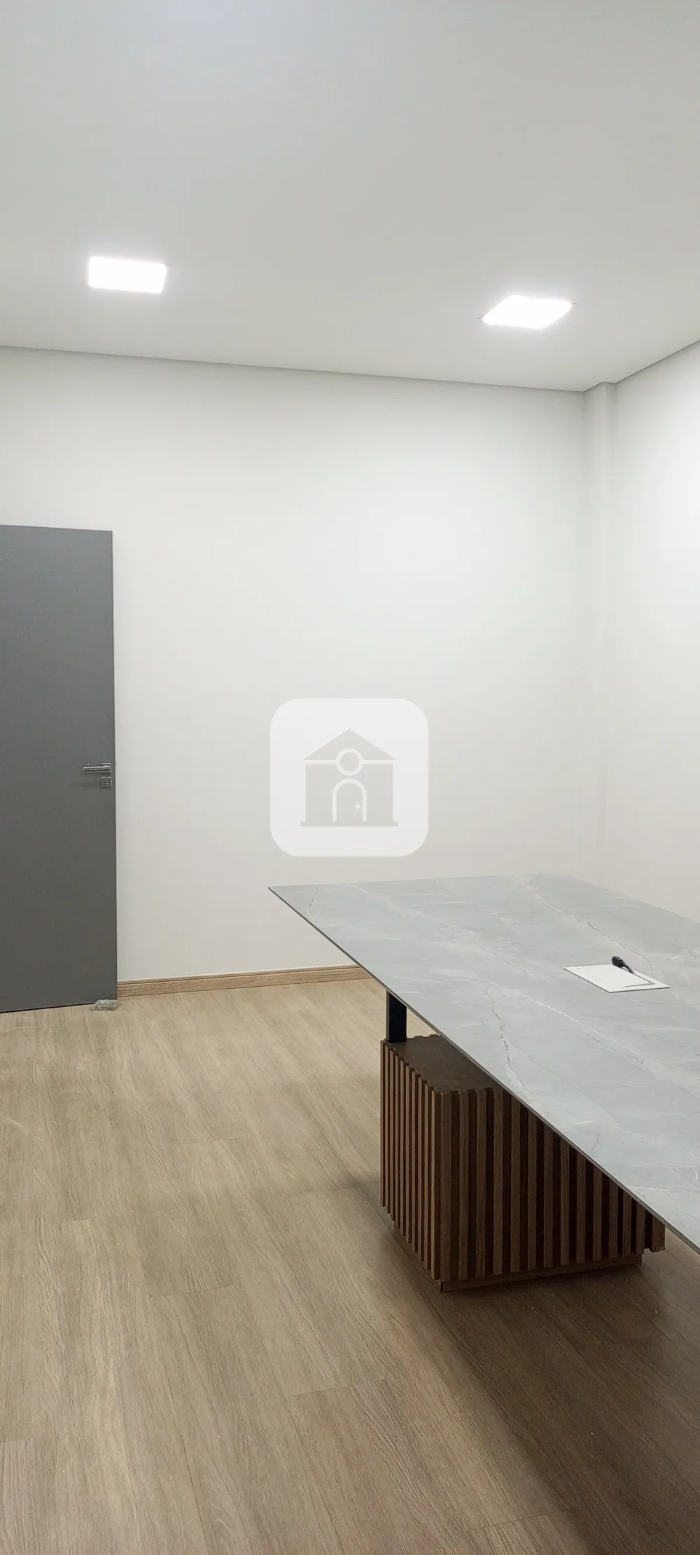 Alugar Comercial / Galp&atilde;o em Uberl&acirc;ndia R$ 8.000,00 - Foto 21