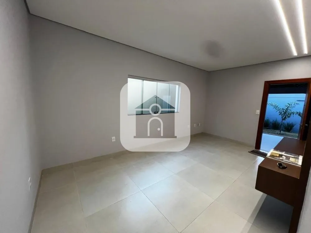 Comprar Casa / Padr&atilde;o em Uberl&acirc;ndia R$ 820.000,00 - Foto 5