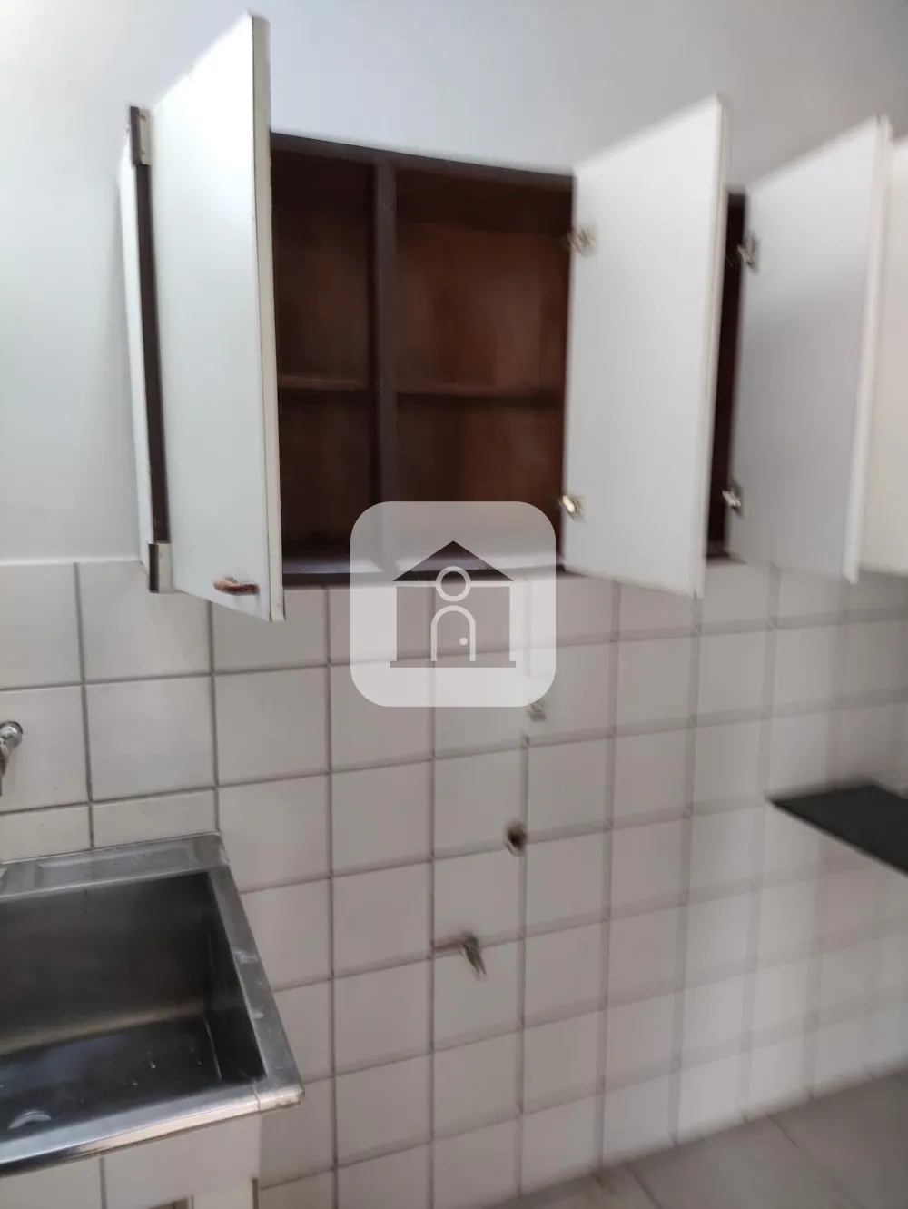 Alugar Casa / Padr&atilde;o em Uberl&acirc;ndia R$ 4.000,00 - Foto 4