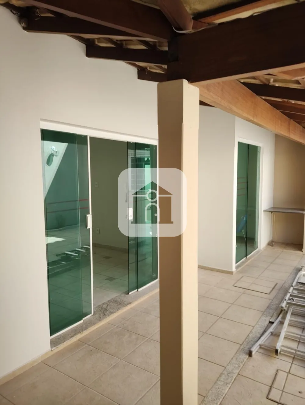 Alugar Casa / Padr&atilde;o em Uberl&acirc;ndia R$ 4.000,00 - Foto 5