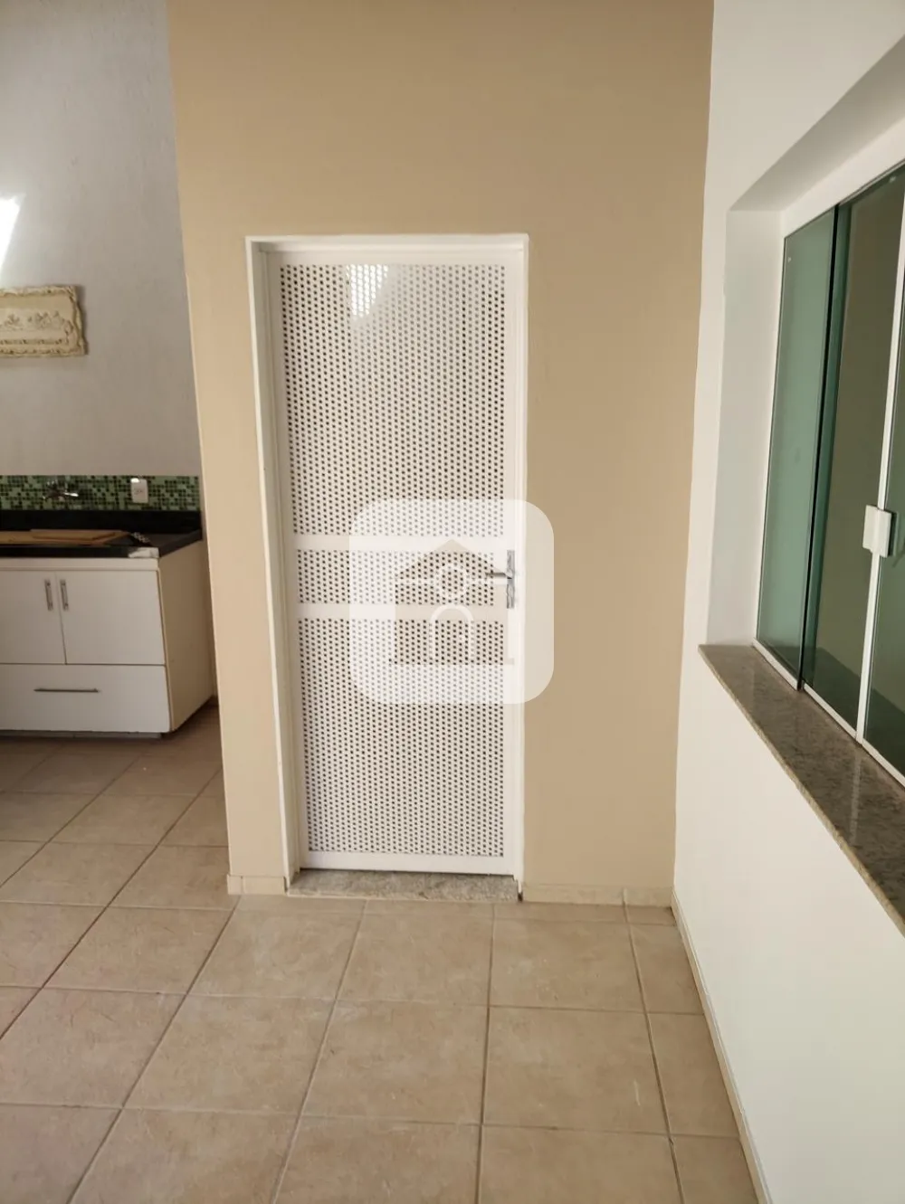 Alugar Casa / Padr&atilde;o em Uberl&acirc;ndia R$ 4.000,00 - Foto 8