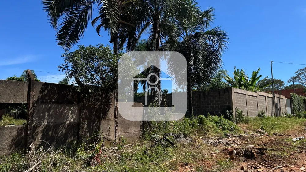 Comprar Terreno / Padr&atilde;o em Uberl&acirc;ndia R$ 140.000,00 - Foto 1