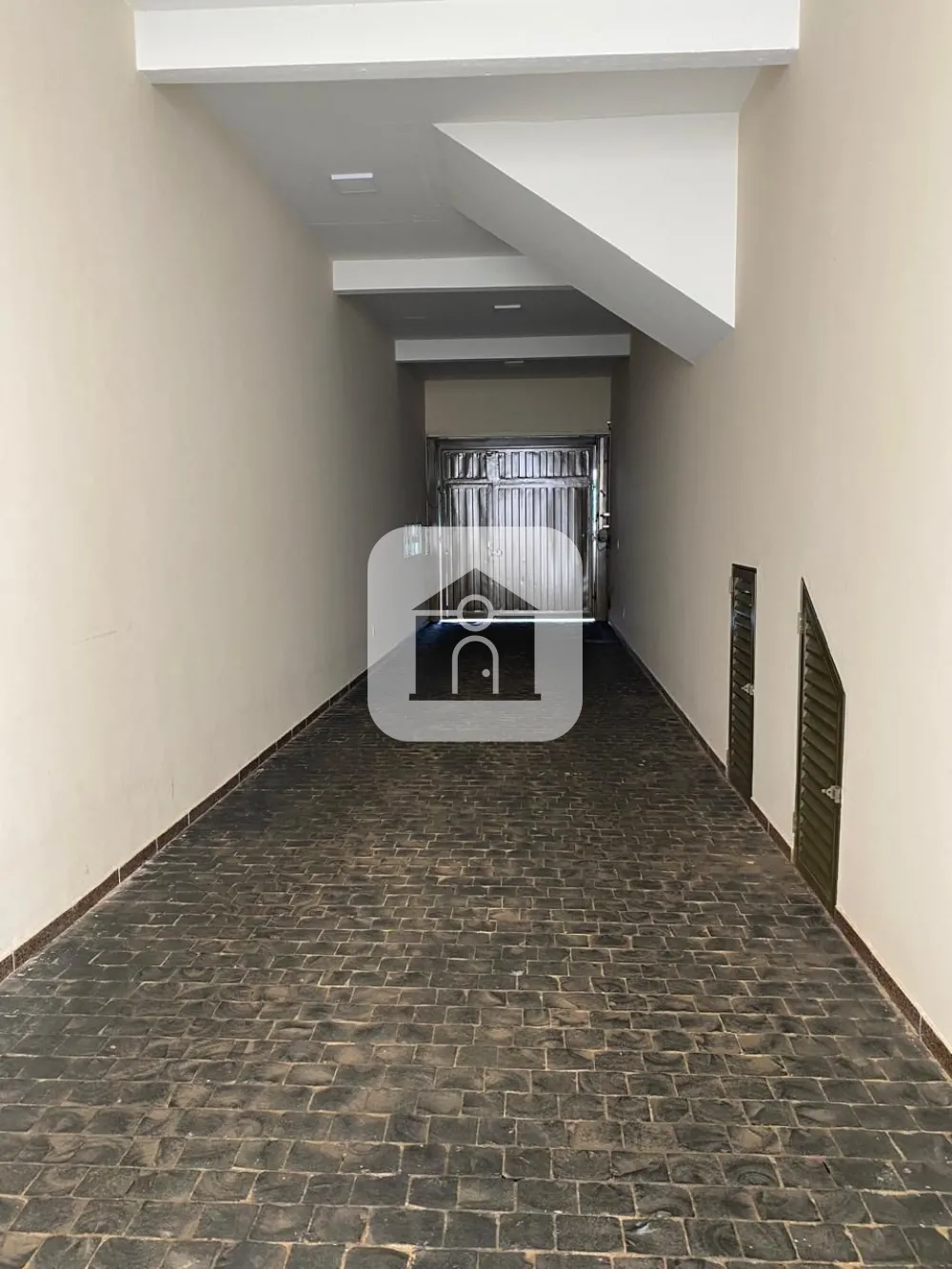 Alugar Apartamento / Sobrado em Uberl&acirc;ndia R$ 2.700,00 - Foto 3