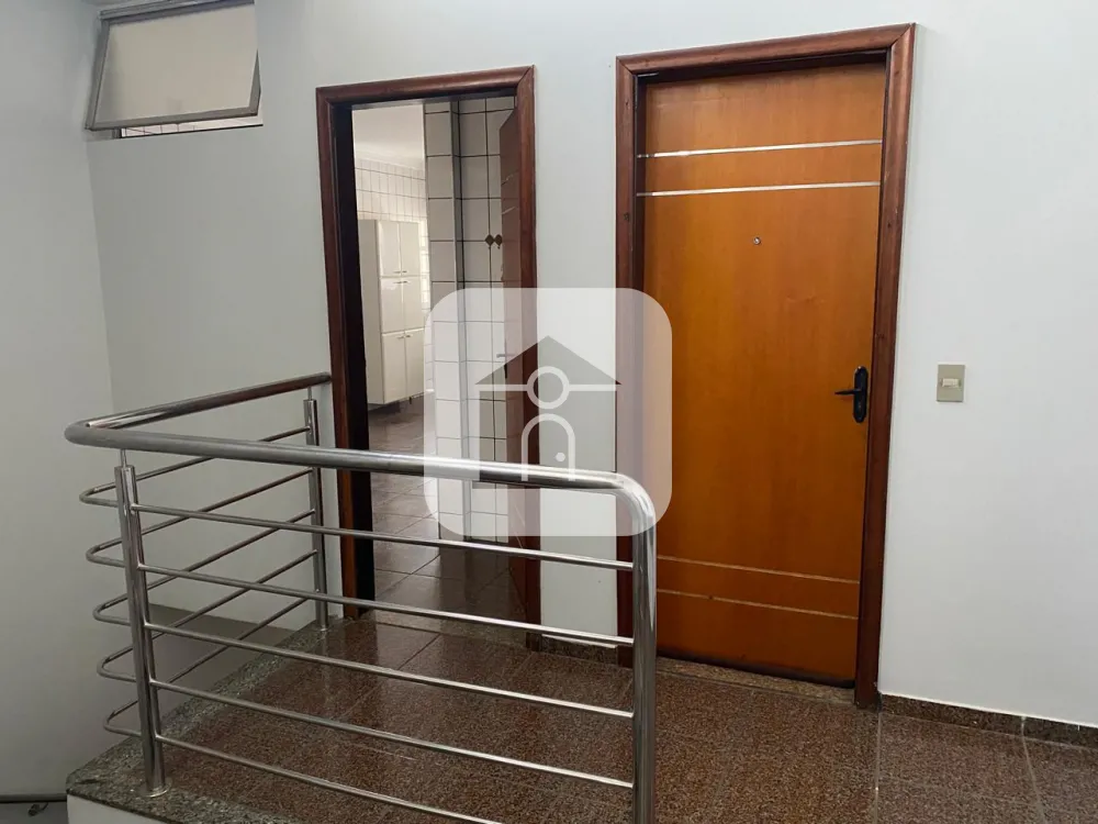 Alugar Apartamento / Sobrado em Uberl&acirc;ndia R$ 2.700,00 - Foto 10