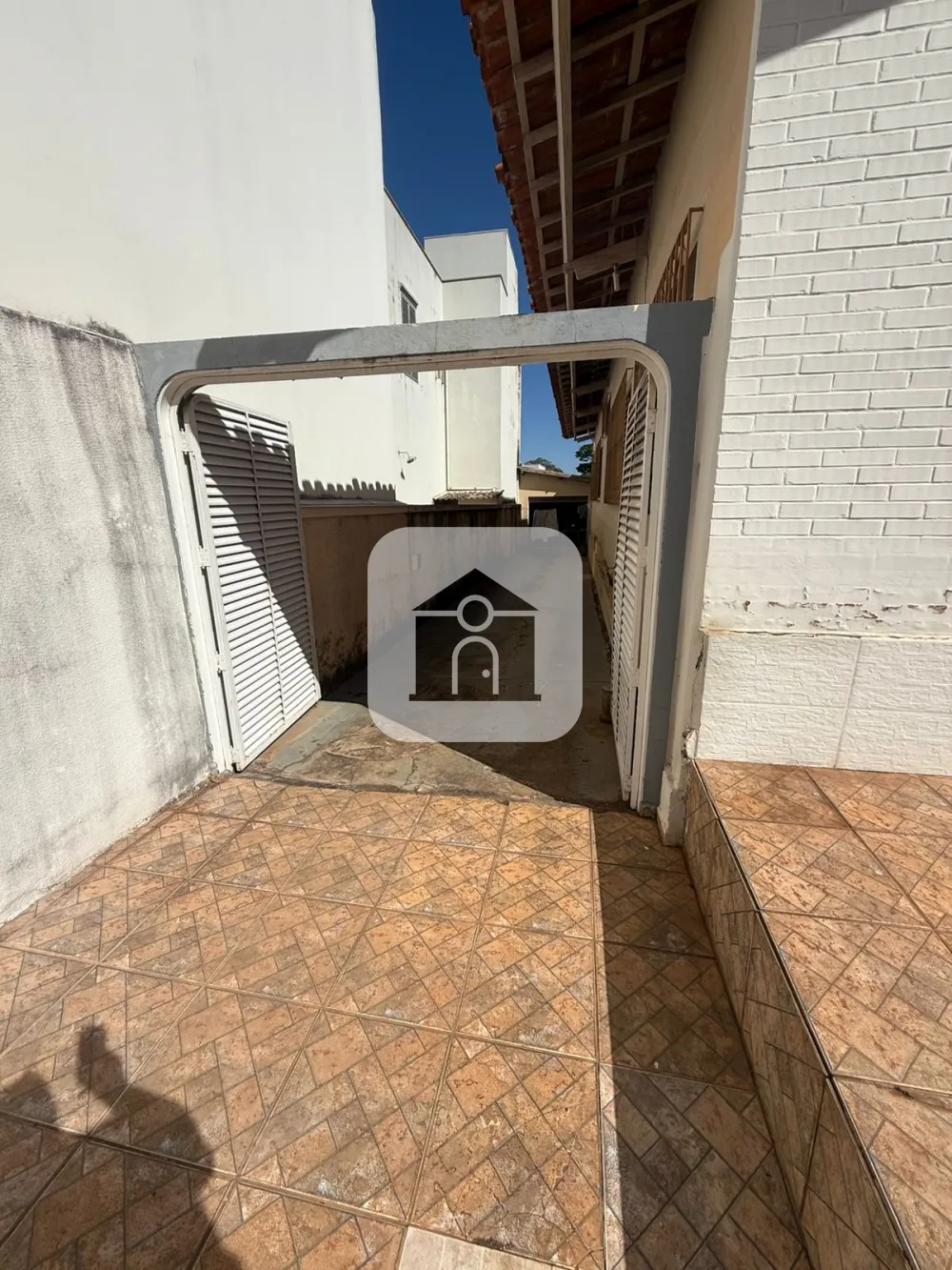 Comprar Casa / Padr&atilde;o em Araguari R$ 590.000,00 - Foto 4