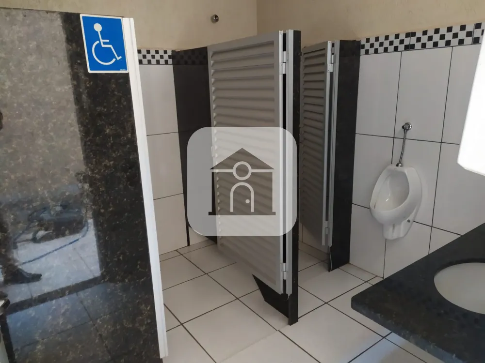 Alugar Comercial / Loja em Uberl&acirc;ndia R$ 5.500,00 - Foto 7