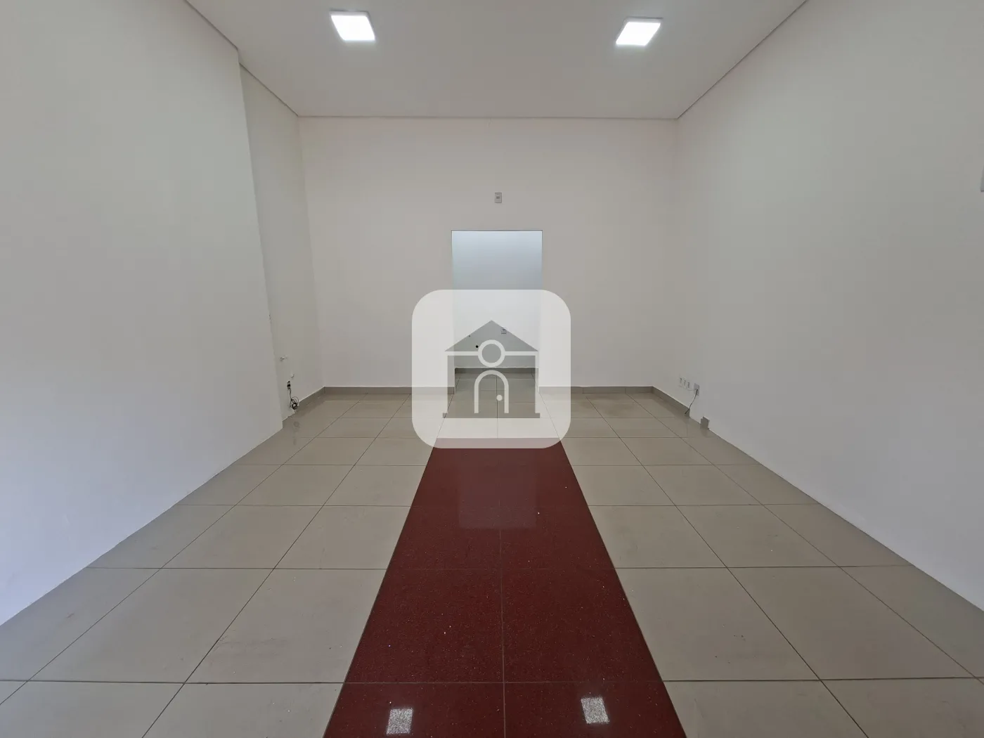 Alugar Comercial / Loja em Uberl&acirc;ndia R$ 2.800,00 - Foto 1