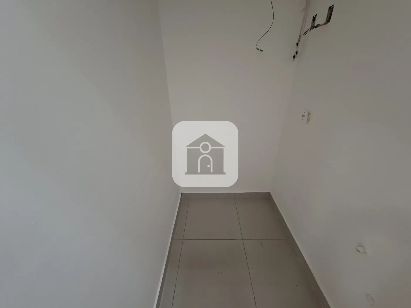 Alugar Comercial / Loja em Uberl&acirc;ndia R$ 2.800,00 - Foto 3