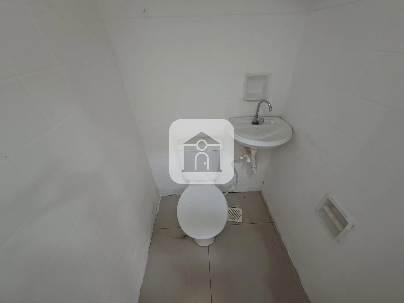 Alugar Comercial / Loja em Uberl&acirc;ndia R$ 2.800,00 - Foto 5