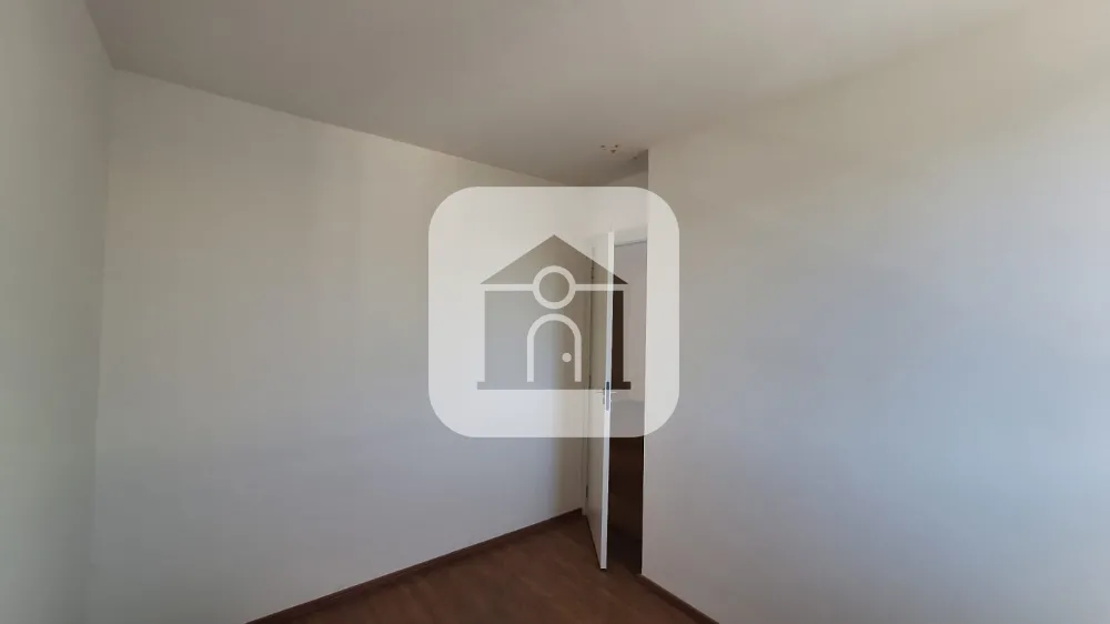 Alugar Apartamento / Padr&atilde;o em Uberl&acirc;ndia R$ 1.200,00 - Foto 2