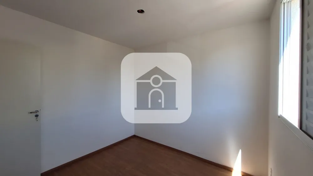 Alugar Apartamento / Padr&atilde;o em Uberl&acirc;ndia R$ 1.200,00 - Foto 6