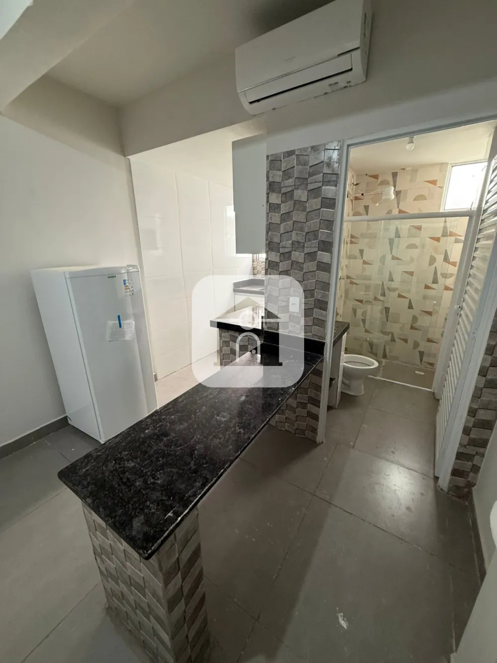 Comprar Apartamento / Quitinete em Araguari - Foto 2