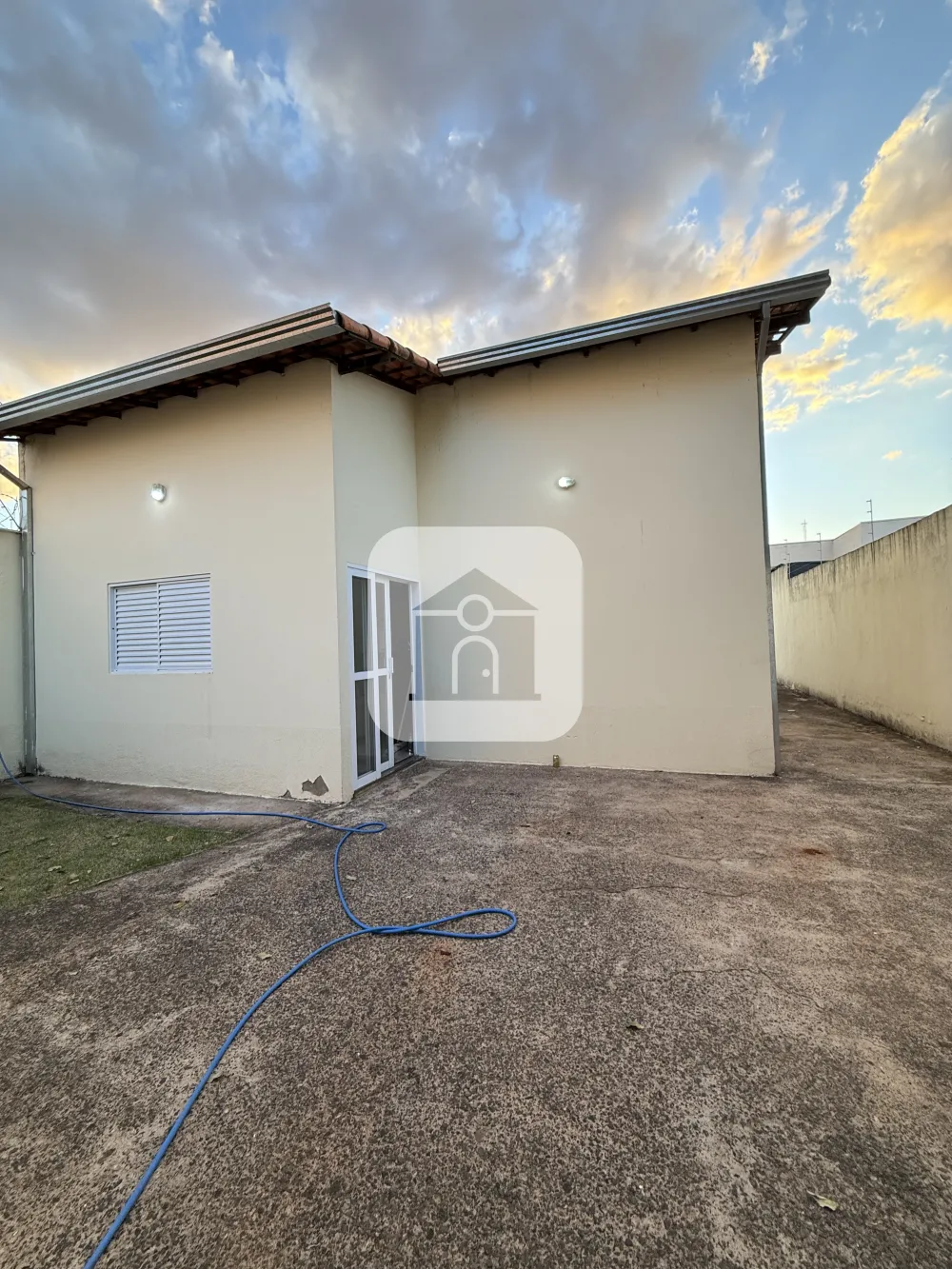 Alugar Casa / Padr&atilde;o em Uberl&acirc;ndia R$ 1.600,00 - Foto 12