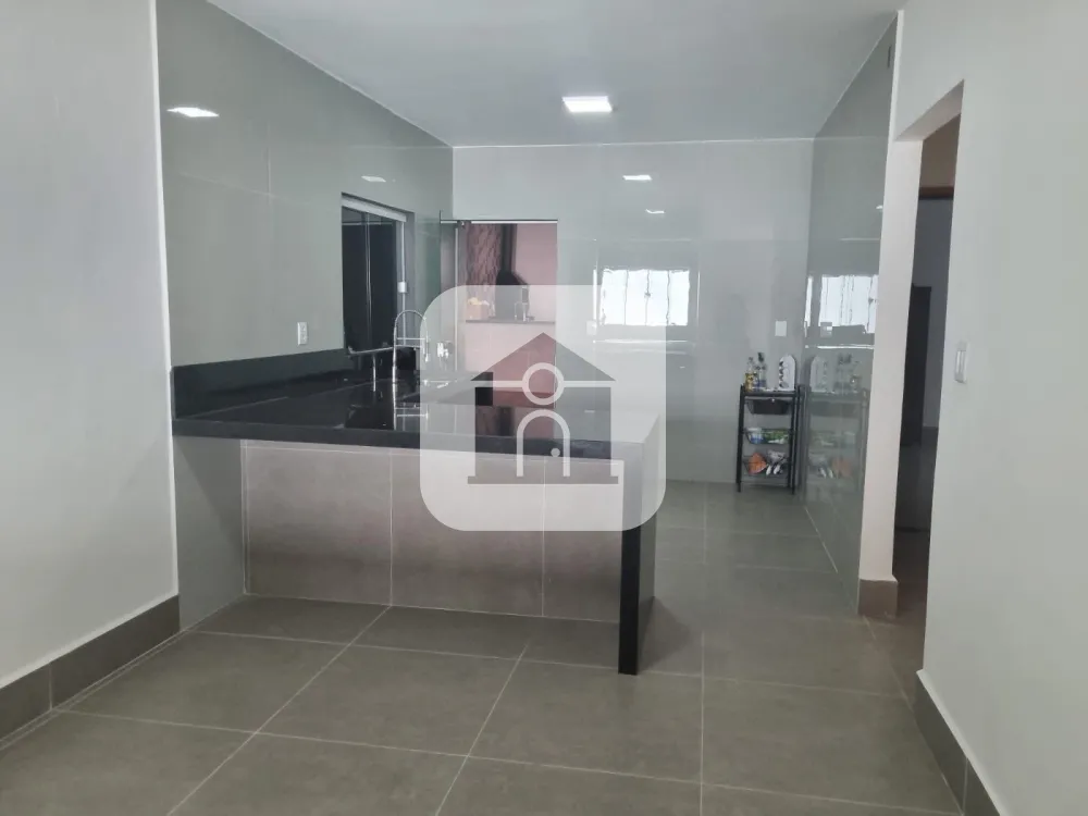 Comprar Casa / Padr&atilde;o em Uberl&acirc;ndia R$ 530.000,00 - Foto 14