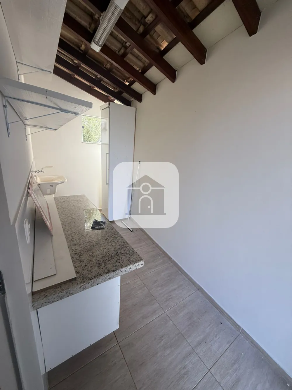 Alugar Casa / Padr&atilde;o em Araguari R$ 2.450,00 - Foto 10