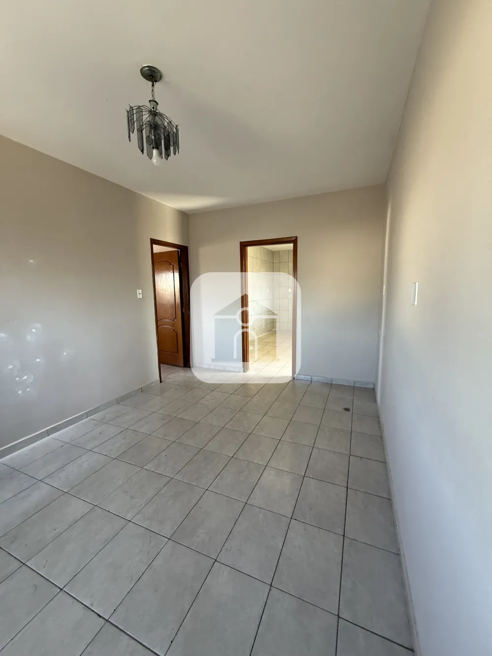 Alugar Apartamento / Sobrado em Uberl&acirc;ndia R$ 1.500,00 - Foto 2