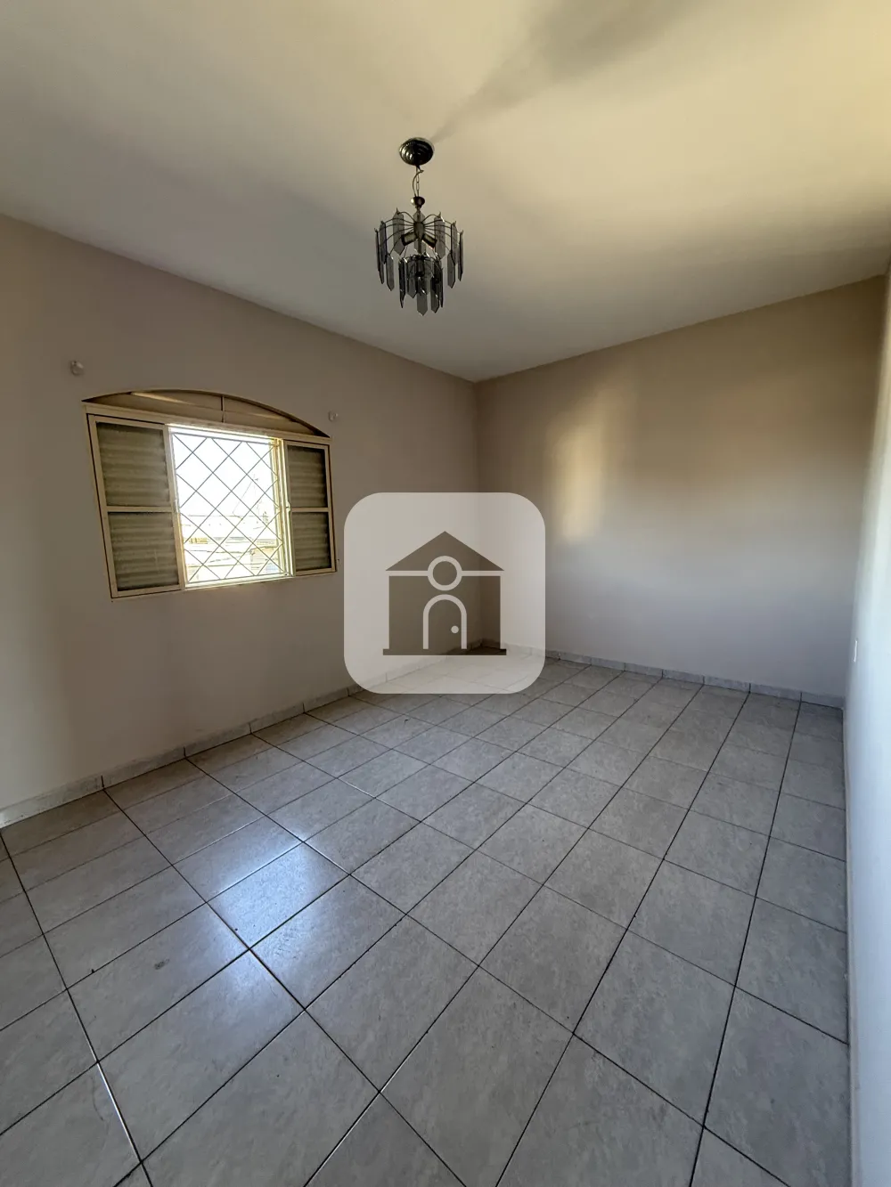 Alugar Apartamento / Sobrado em Uberl&acirc;ndia R$ 1.500,00 - Foto 3