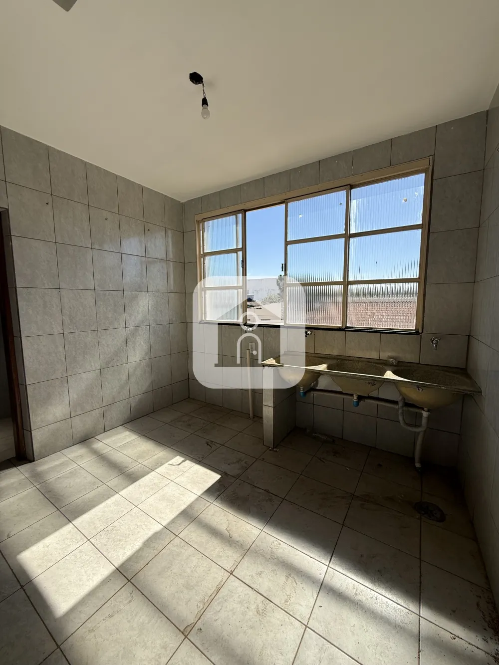 Alugar Apartamento / Sobrado em Uberl&acirc;ndia R$ 1.500,00 - Foto 7