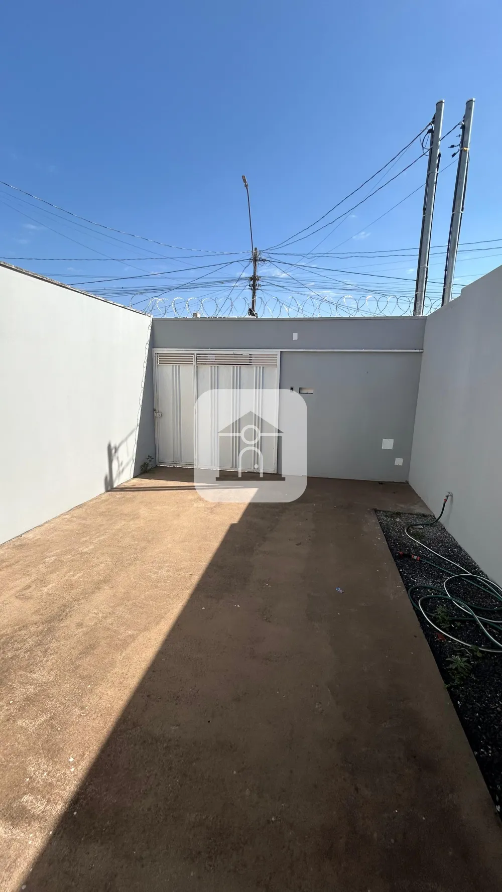 Alugar Casa / Padr&atilde;o em Uberl&acirc;ndia R$ 1.500,00 - Foto 2