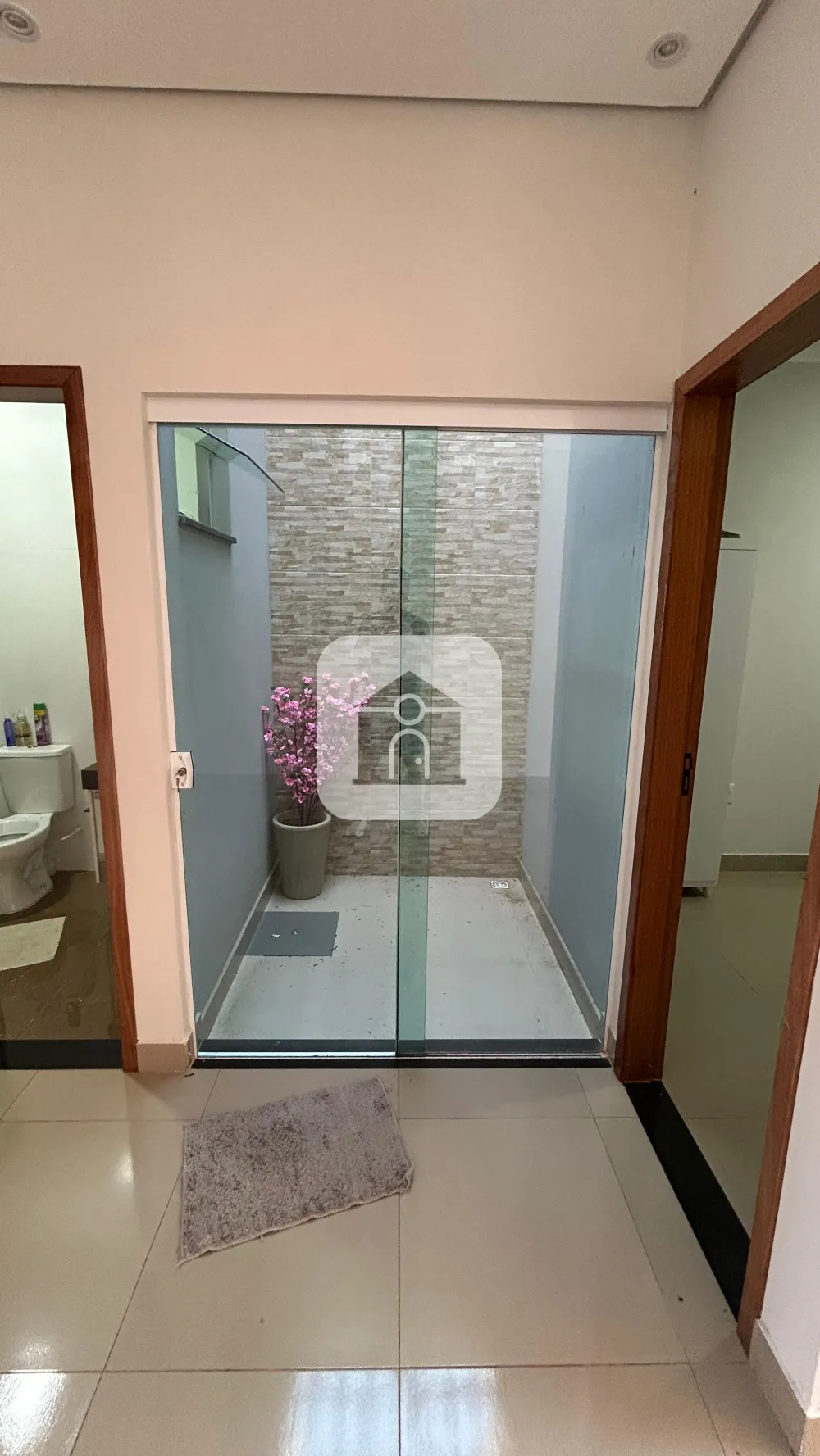 Alugar Casa / Padr&atilde;o em Uberl&acirc;ndia R$ 1.500,00 - Foto 11